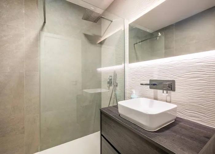 Daire Guestready - Cozy Beachside Retreat