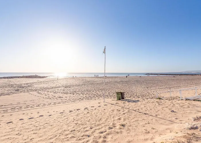 Guestready - Cozy Beachside Retreat *